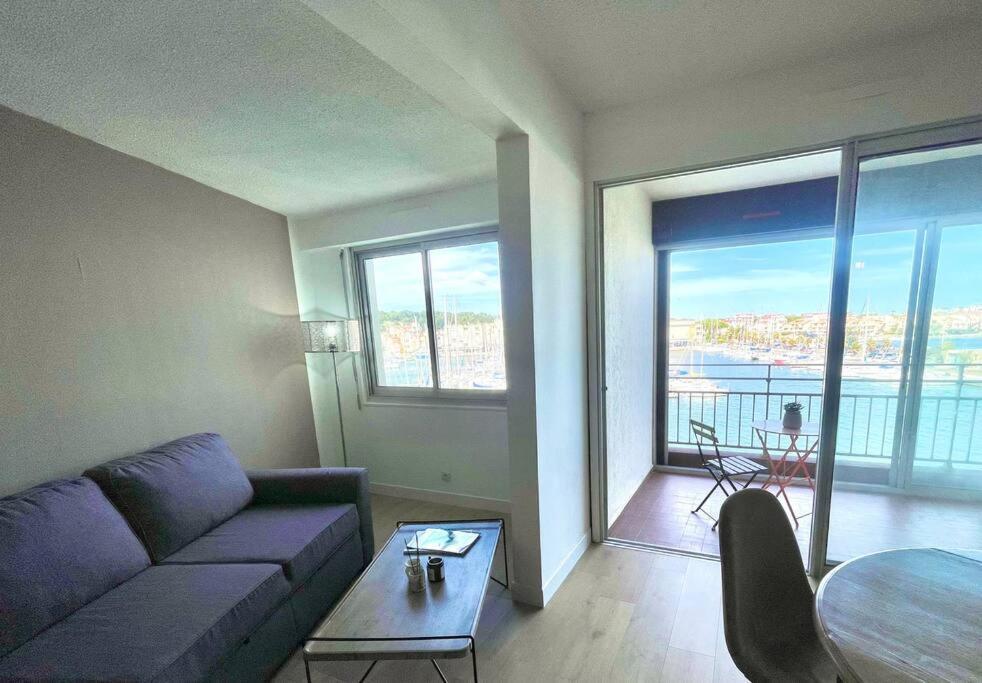 Appartement Vue Sur Le Port Груиссан Экстерьер фото